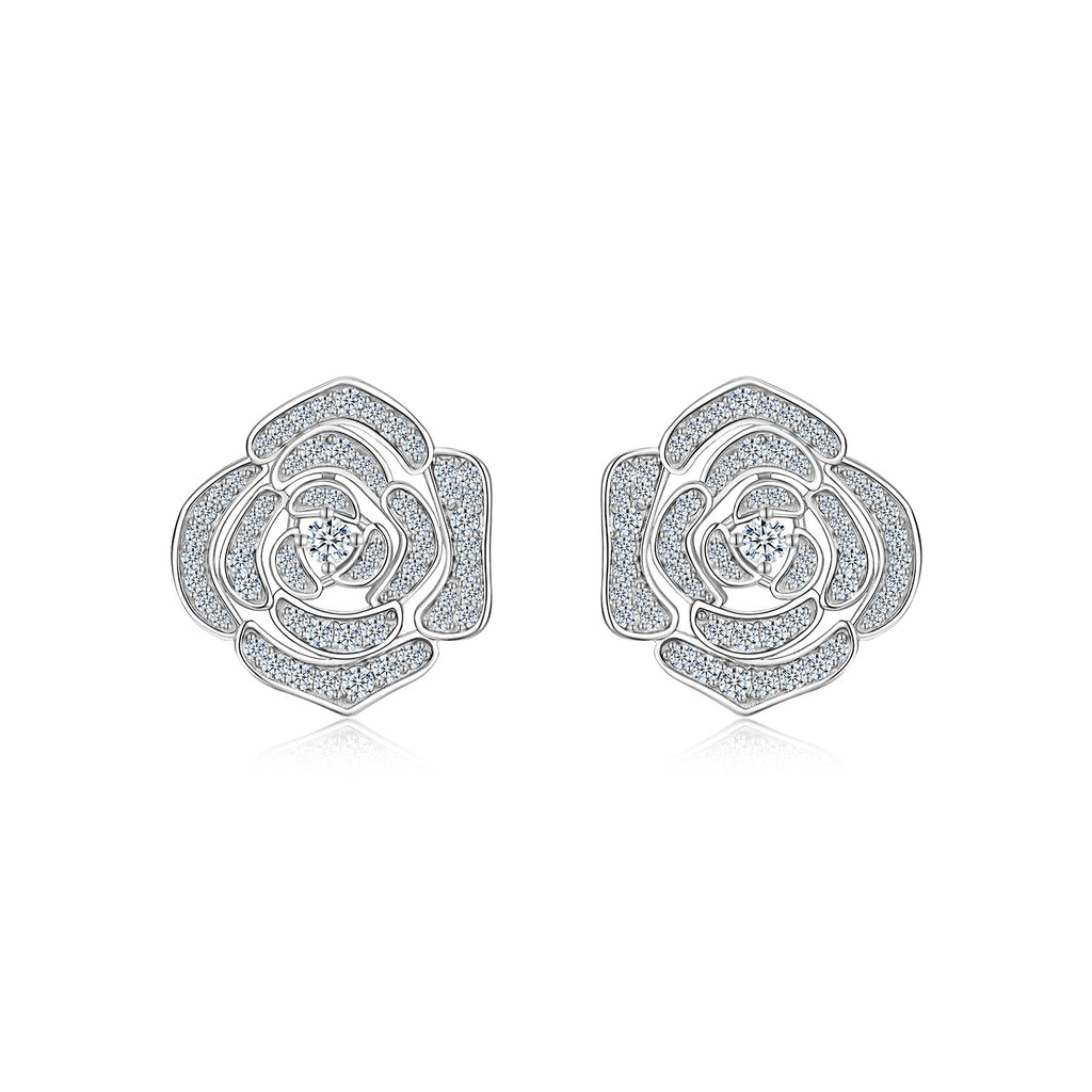 A Luxurious And Fashionable Flower Shaped Earring Set Featuring Top-quality Moissanite Stones, Made Of S925 Silver Electroplated With Platinum.