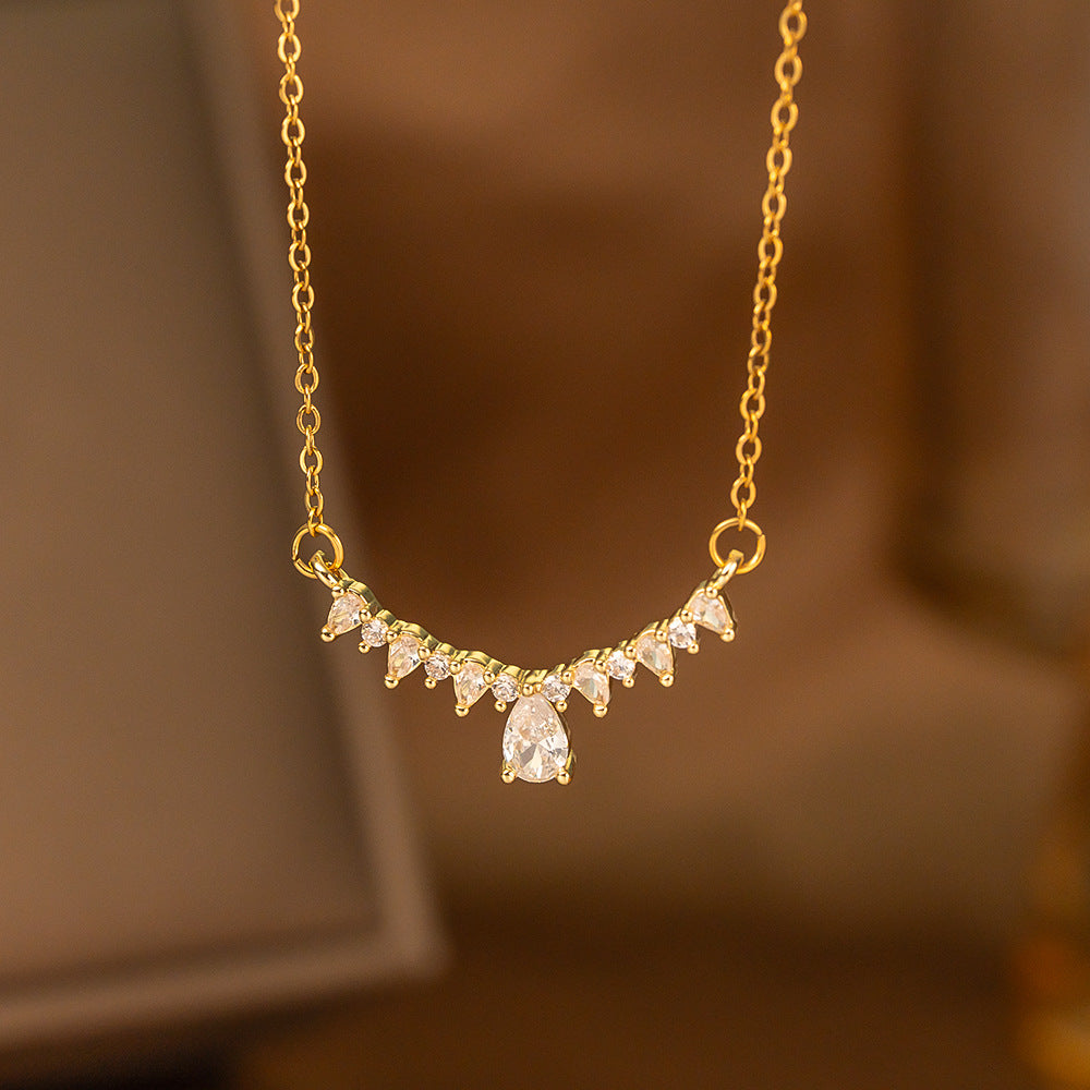 Fashionable Minimalist Necklace