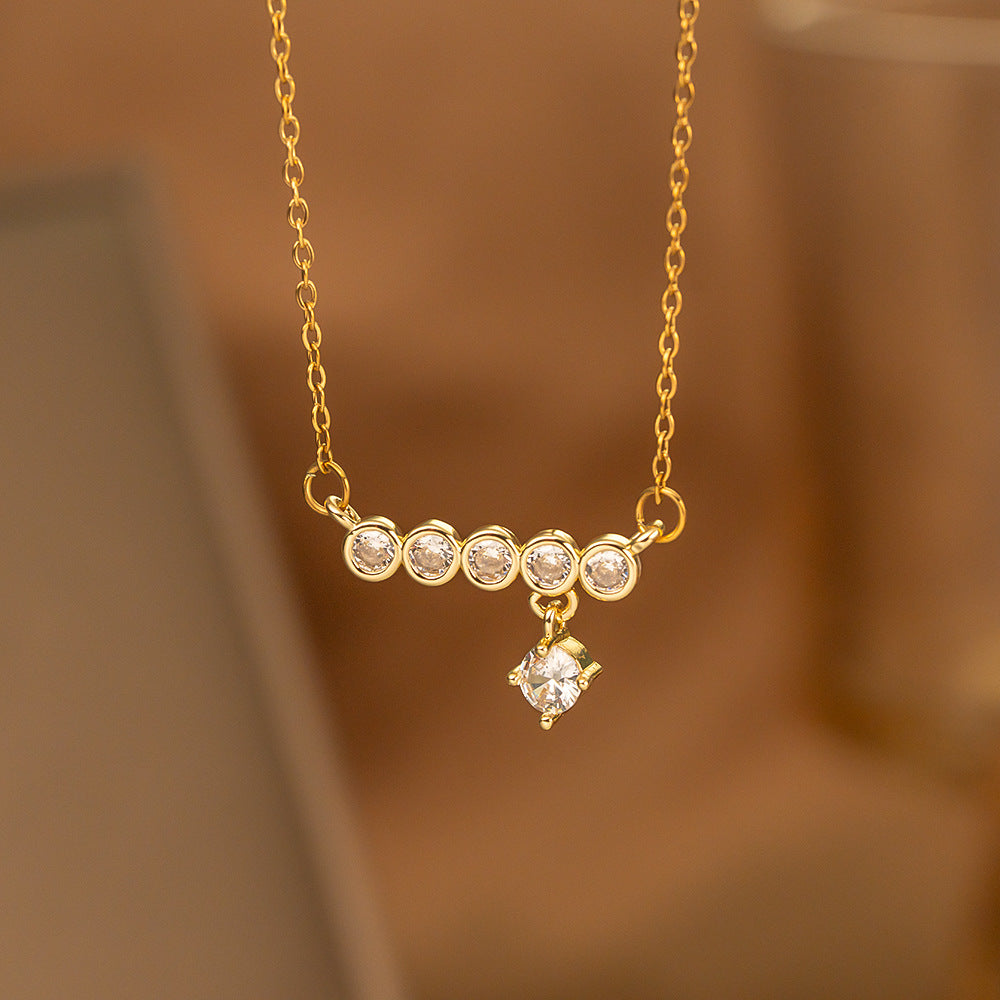 Fashionable Minimalist Necklace