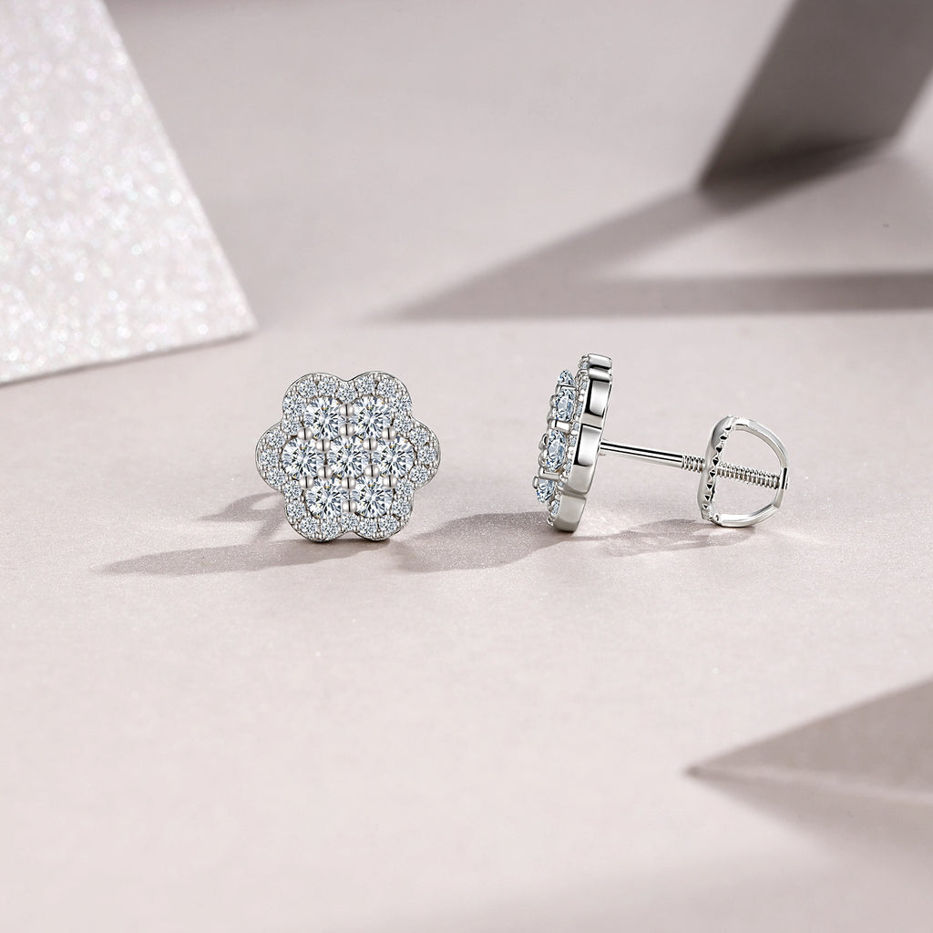 A Luxurious And Fashionable Flower Shaped Earring Set Featuring Top-quality Moissanite Stones, Made Of S925 Silver Electroplated With Platinum.
