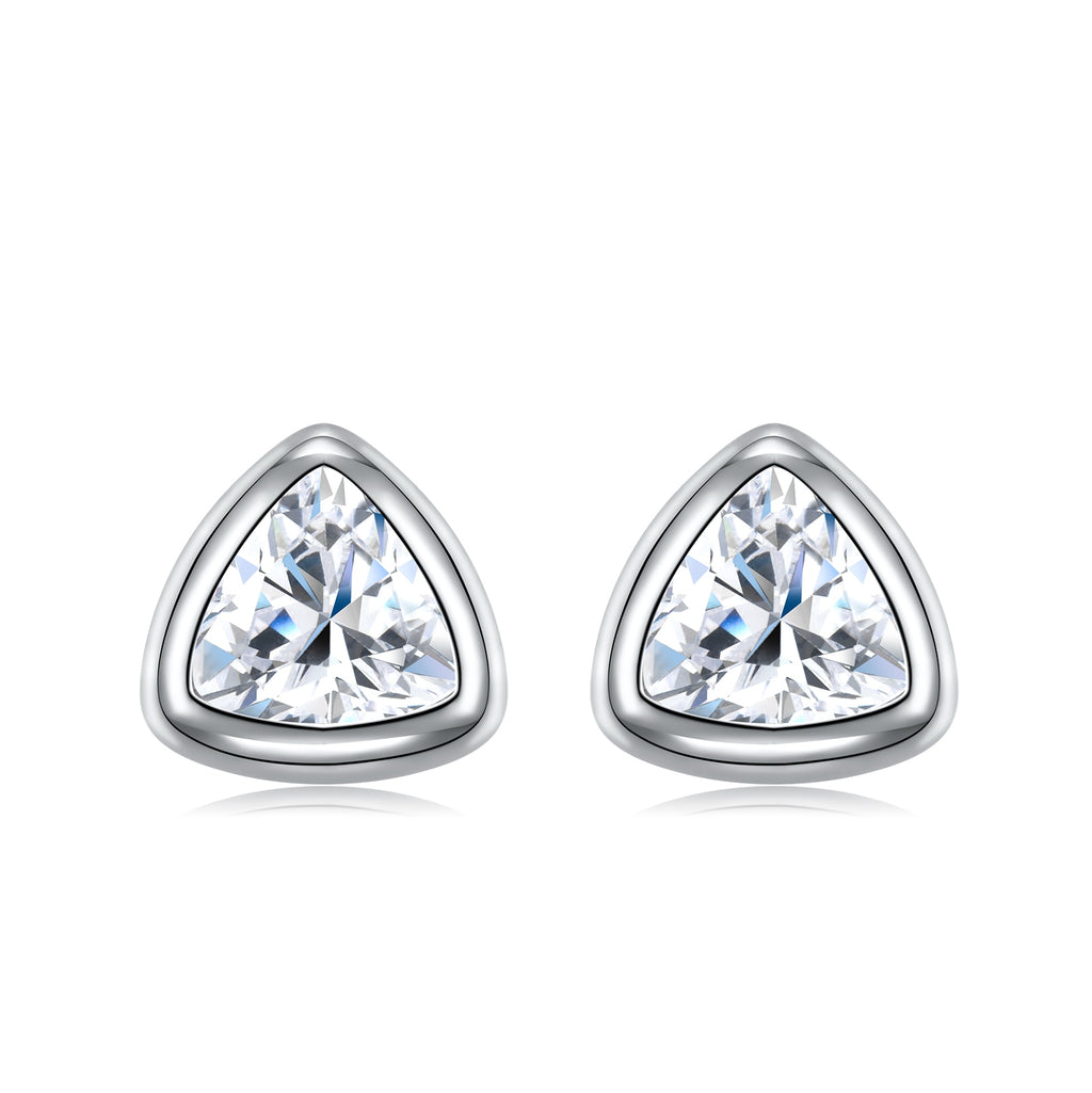 A Luxurious And Fashionable Minimalist Earring Set Featuring Top-quality Moissanite Stones, Made Of S925 Silver Electroplated With Platinum.