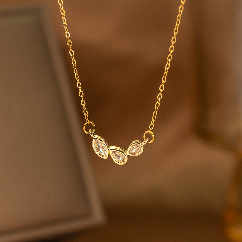Fashionable Minimalist Necklace