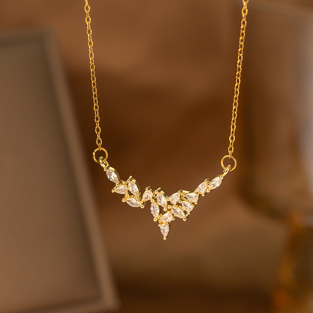 Fashionable Minimalist Necklace