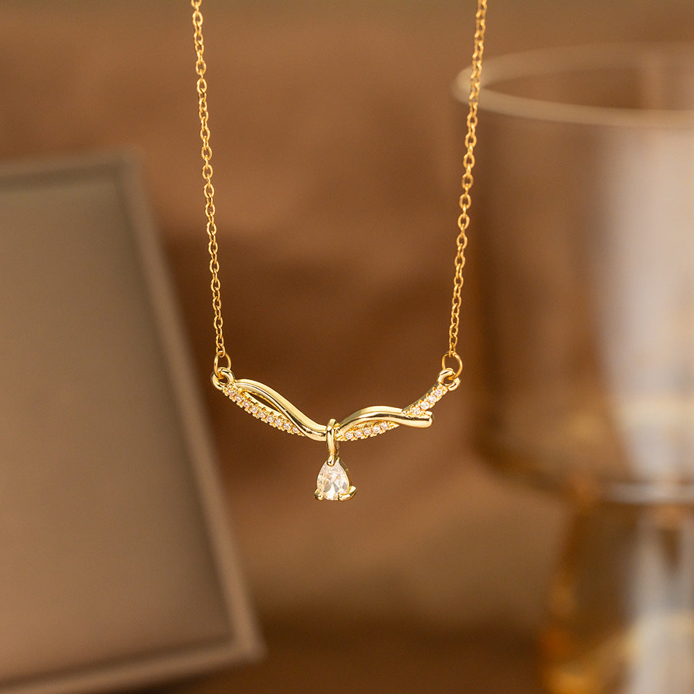 Fashionable Minimalist Necklace