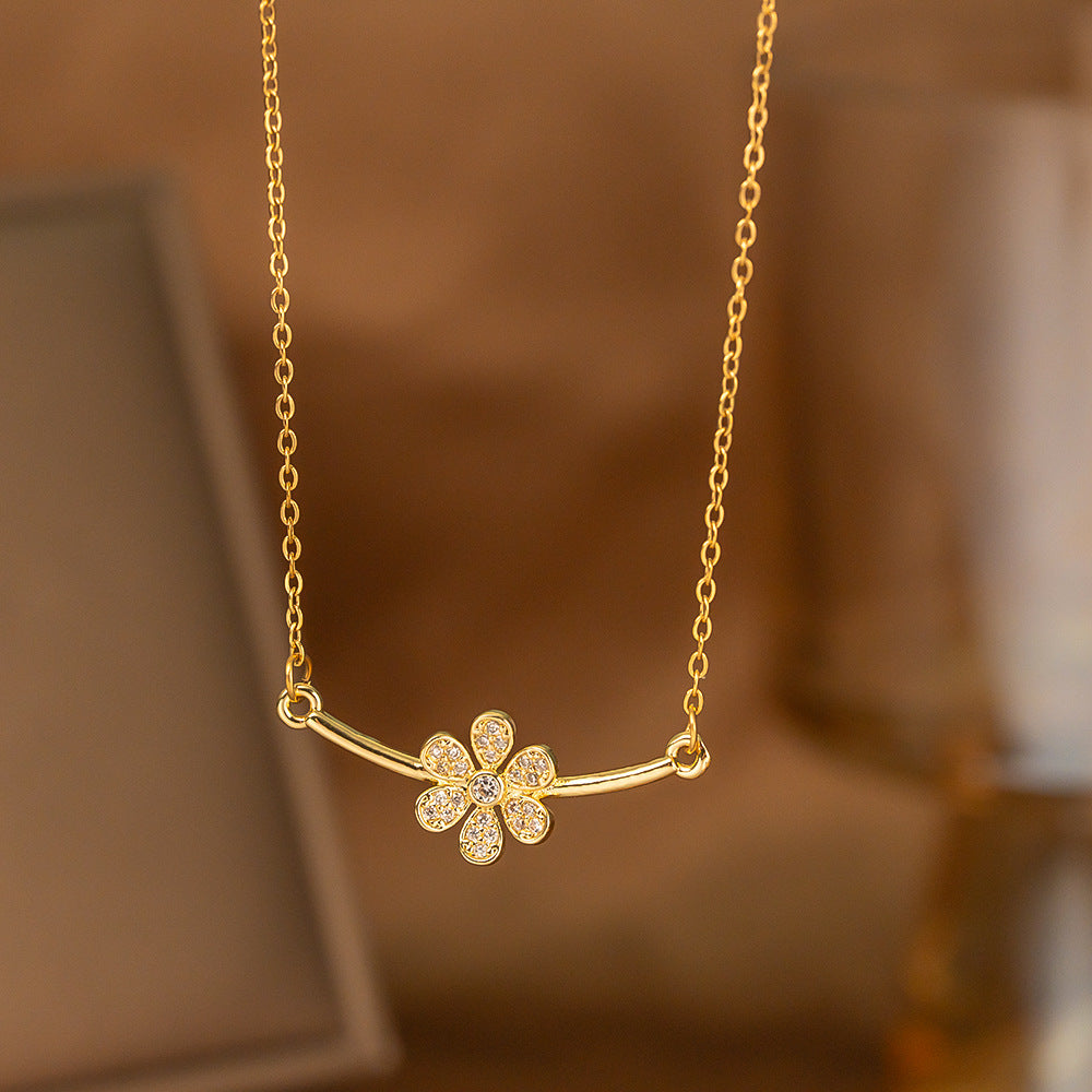 Fashionable Minimalist Necklace