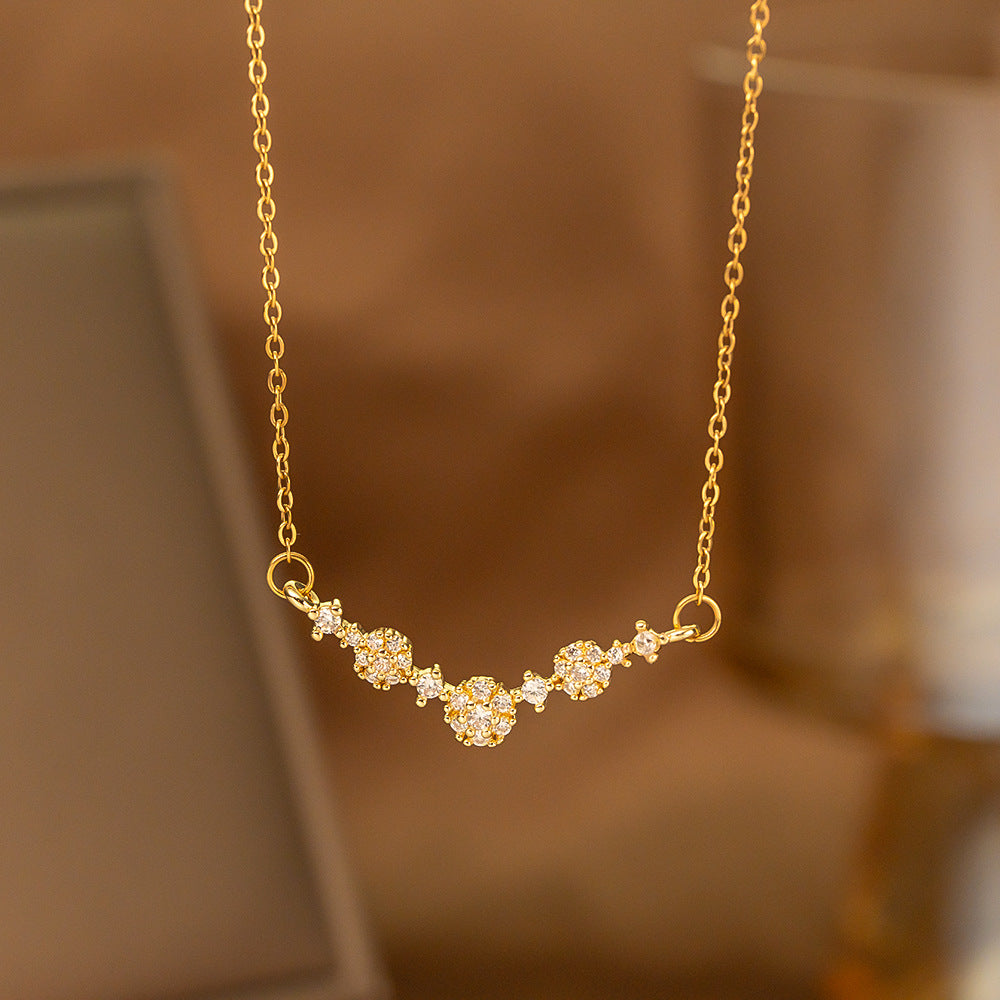 Fashionable Minimalist Necklace