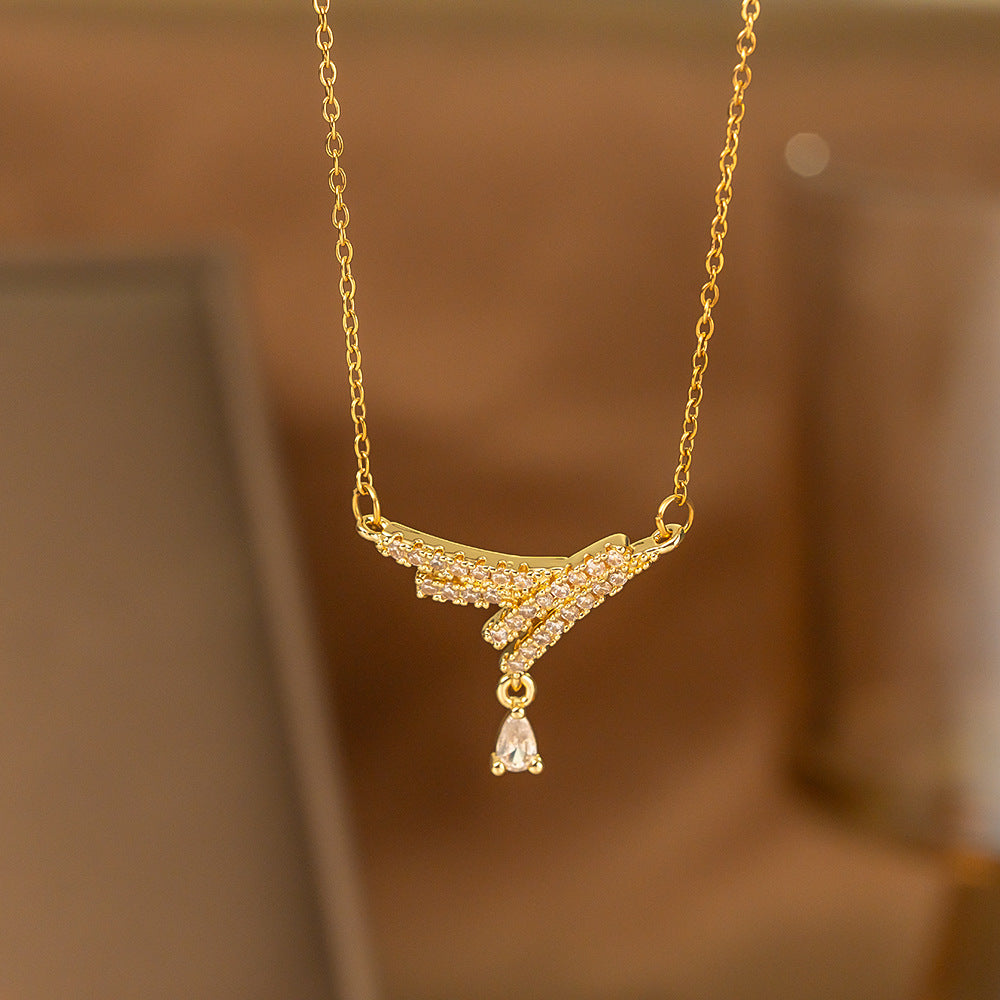 Fashionable Minimalist Necklace